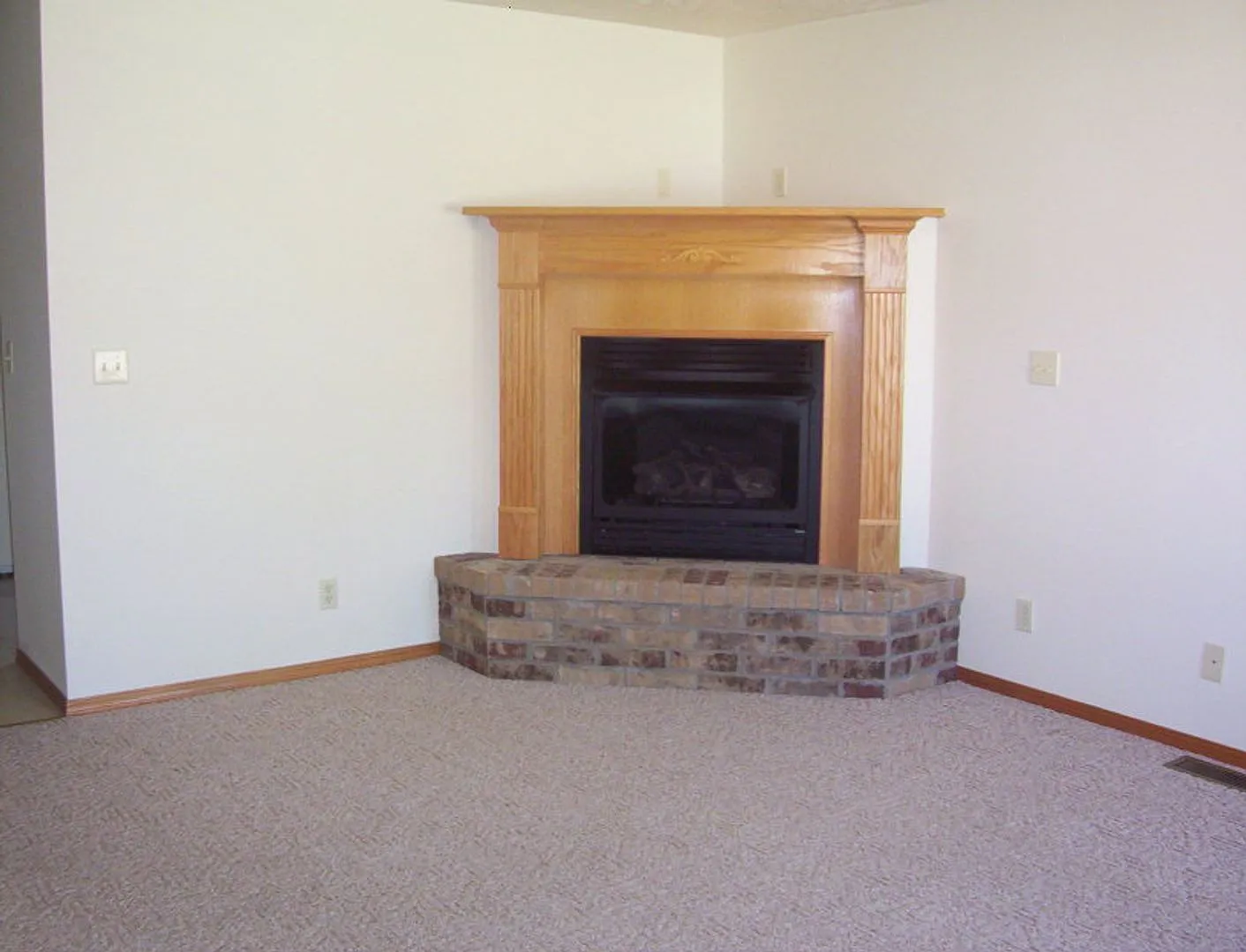 Creekside — Photo 4