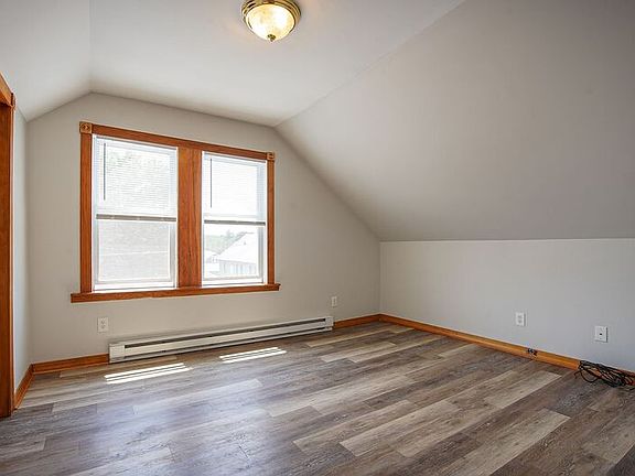 2nd image of 104-106 Madison St Unit 3