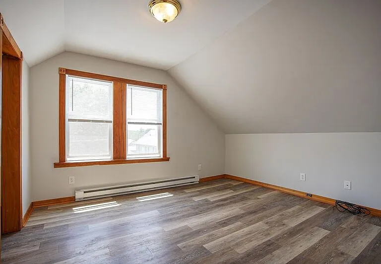 104-106 Madison St #3 — Photo 2