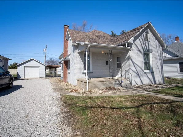 109 E 9th St, Georgetown, IL 61846