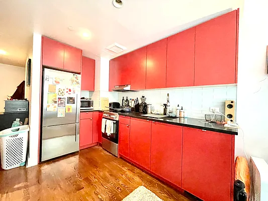 Rented by Pear NYC LLC | media 27