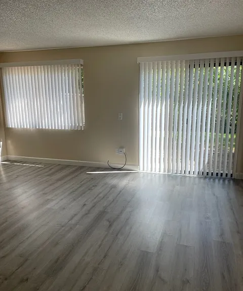 Matanzas Garden Apartments — Photo 2