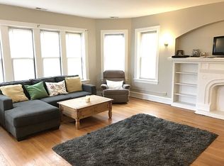 6217 N Talman Ave APT 3, Chicago, IL 60659