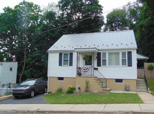 815 Harrison St, Pottsville, PA 17901