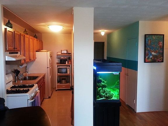 4th image of 501 Surf Ave #19X