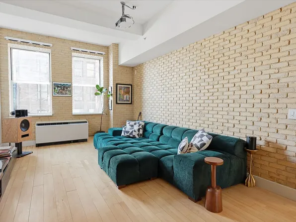 80 Chambers St APT 9C, New York, NY 10007