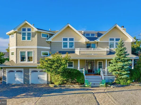 2 E Tennessee Ave, Brant Beach, NJ 08008