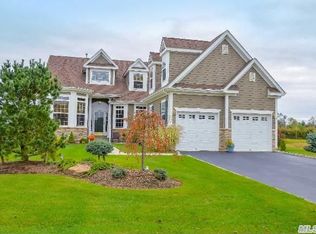 420 Stonecrop Rd, Riverhead, NY 11901