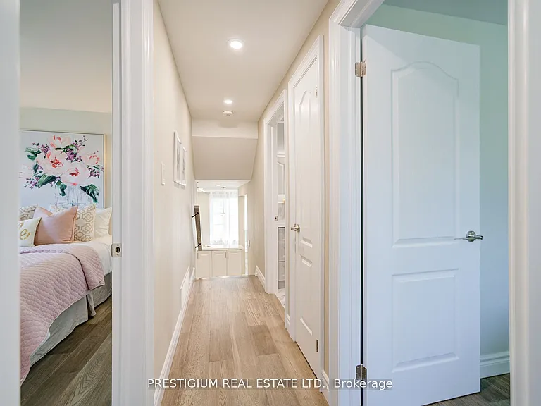 6 Willis Dr #UPPER LEVEL — Photo 21