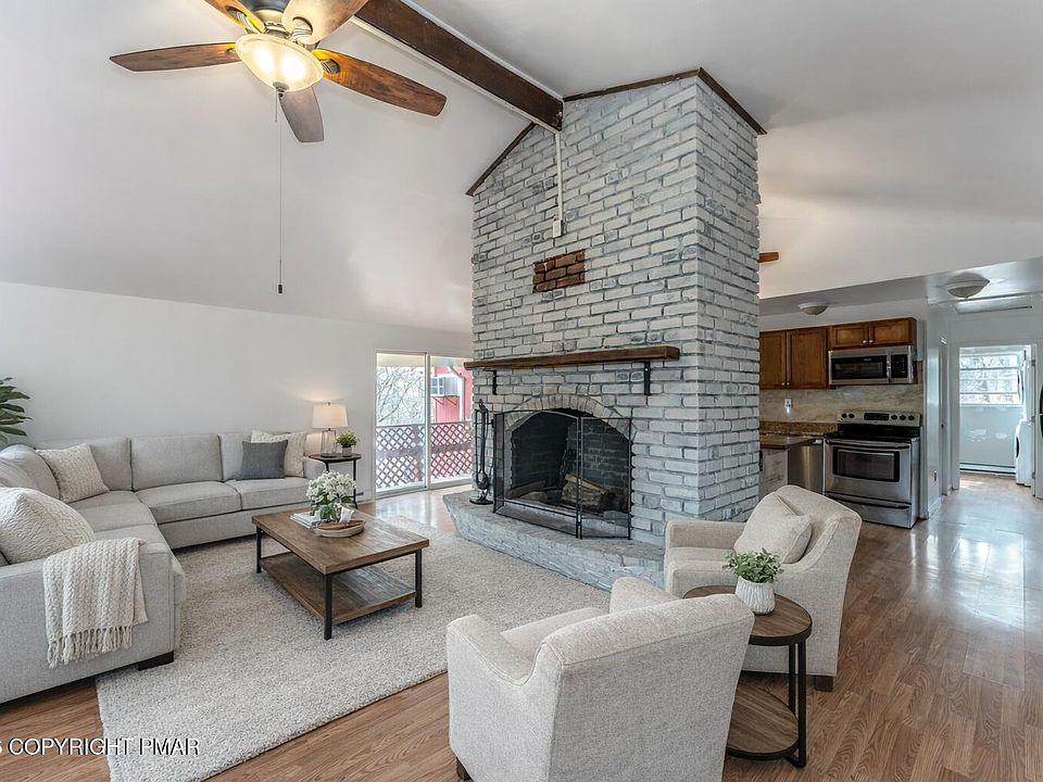 1st image of 484 Mallard Ln