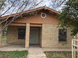 214 Lozano Rd, Zapata, TX 78076