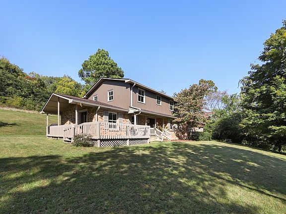 3rd image of 1430 Lewisburg Pike
