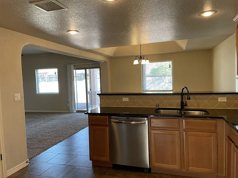 14617 Jesus Almeida — Photo 14