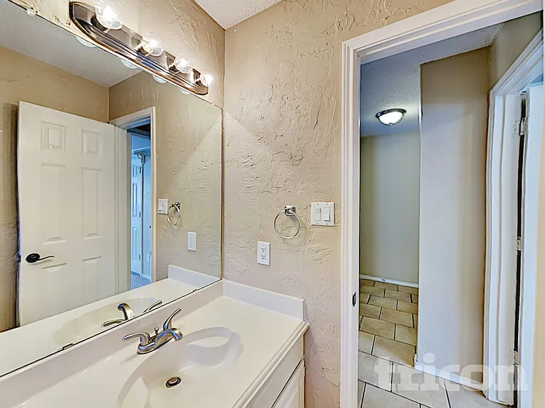 9036 Stillwater Trl — Photo 16