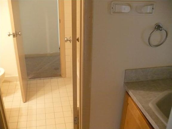 5th image of 1151 N Liberty Ave APT D