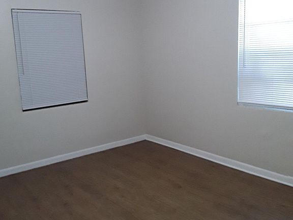 2nd image of 120 Laurel Oak St #120