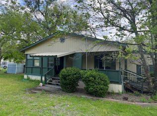 205 S County Line Rd, Savoy, TX 75479