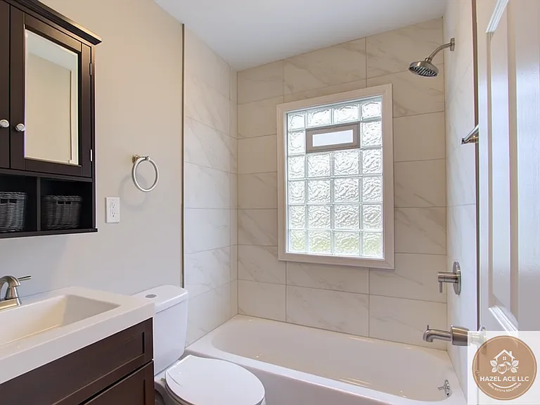 21030 Caledonia Ave #1 — Photo 9