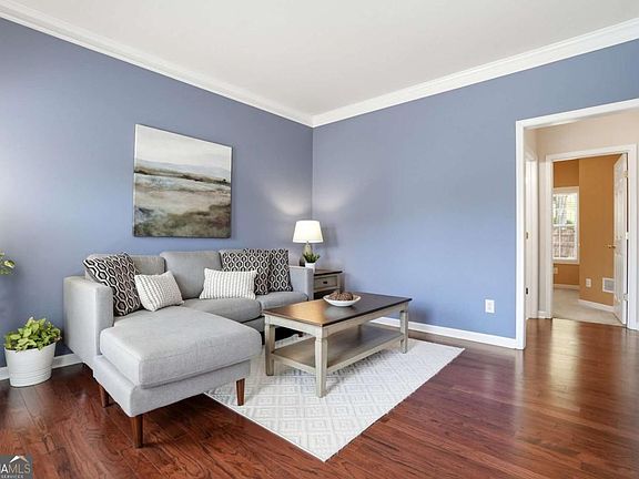 5th image of 2545 Wainwright Way