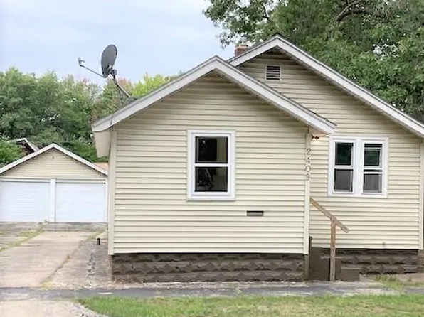 2409 McIlwraith St, Muskegon Heights, MI 49444