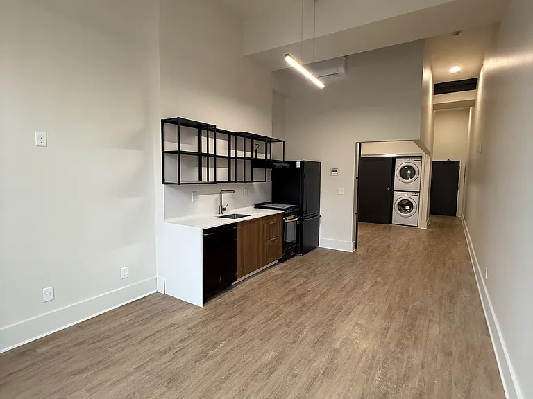411 W 1st Ave #302 — Photo 8
