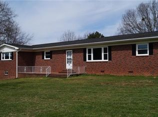 602 Cleveland Ave, Grover, NC 28073