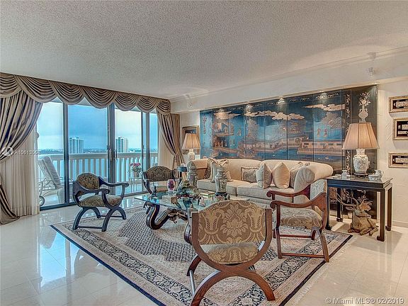 2nd image of 1000 Island Blvd Unit 1602