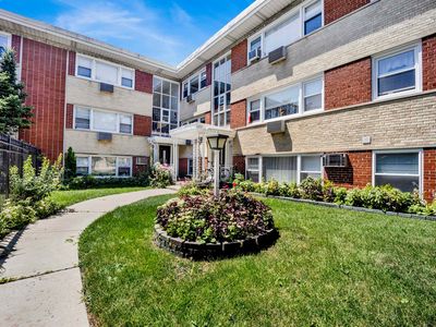 6357 W Addison St #1FSW, Chicago, IL, 60634