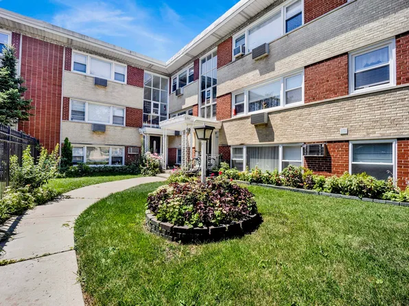 6357 W Addison St #1FSW, Chicago, IL 60634