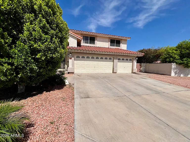 12721 N 58th Dr — Photo 3