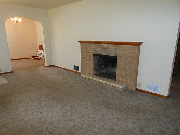 3rd image of 8509 E 57th St