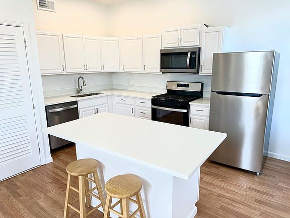 2nd image of 1009 S Taylor Ave #A