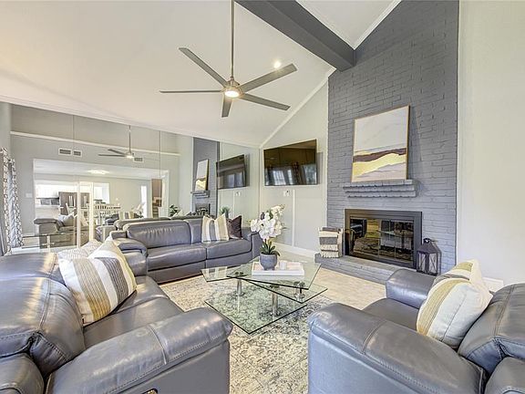 4th image of 12800 Briar Forest Dr Unit 11