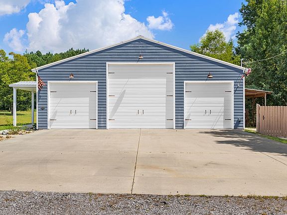 3rd image of 459 County Road 1660