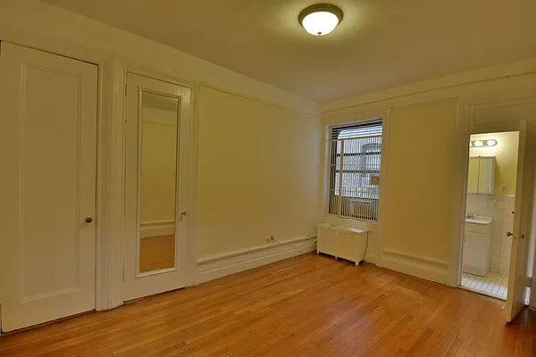 Rented by Gala West Realty LTD | media 20