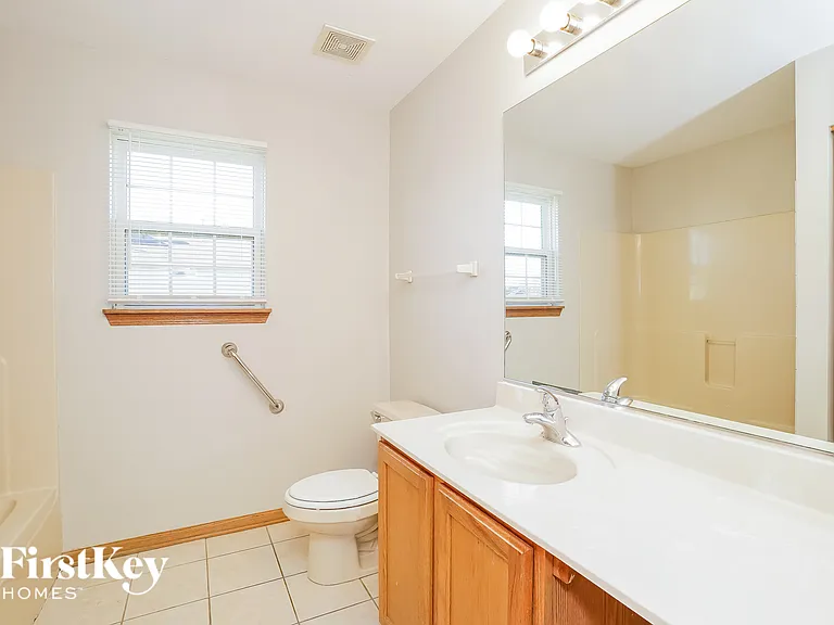 16460 Kingsbrook Dr — Photo 14