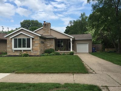 2312 Oakwood Ave NE, Grand Rapids, MI, 49505