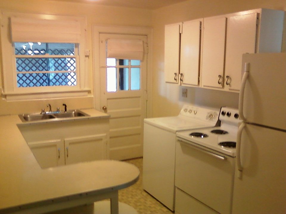 2nd image of 5402 Atlantic Ave