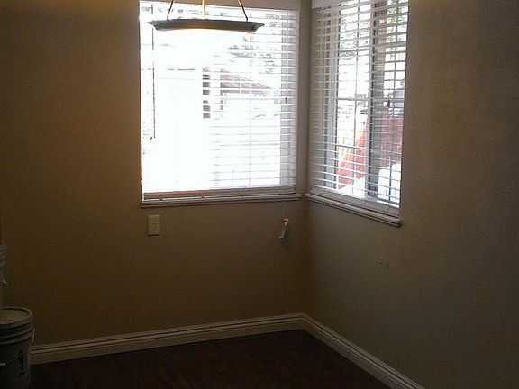 4th image of 158 5th St