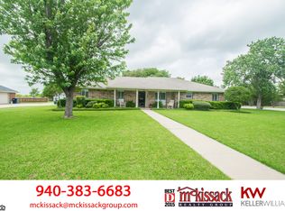 3321 Darby Ln, Denton, TX 76207