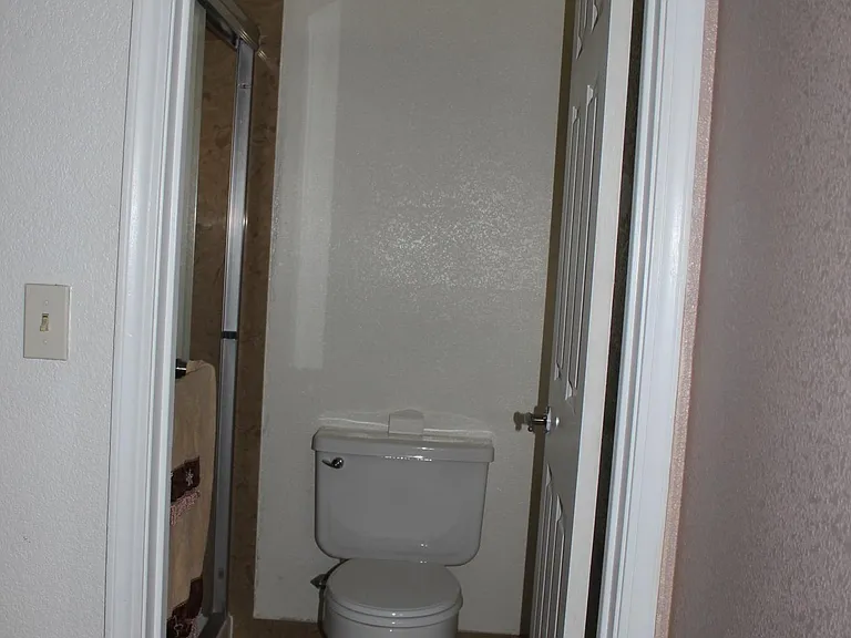 Falcon Ct — Photo 15