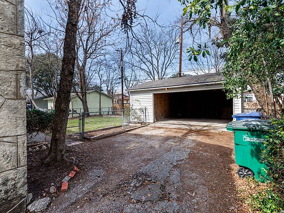 5th image of 423 Bryn Mawr