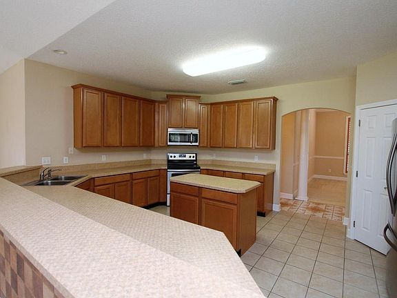 5th image of 4948 Blackhawk Dr
