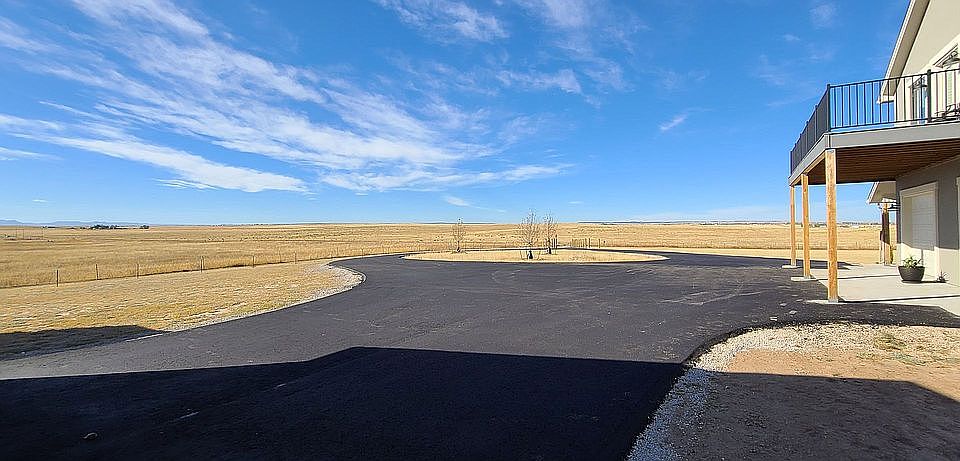 Paved Driveway Circle