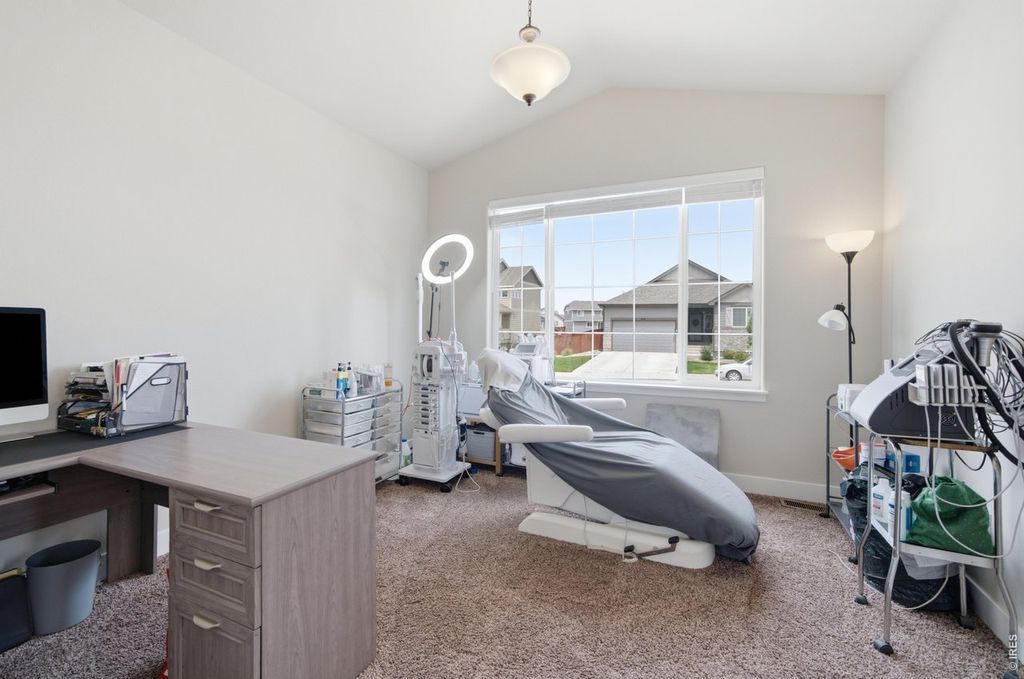375 Aurelia Dr