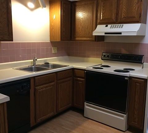 5th image of 2348 Murphy Dr APT 12
