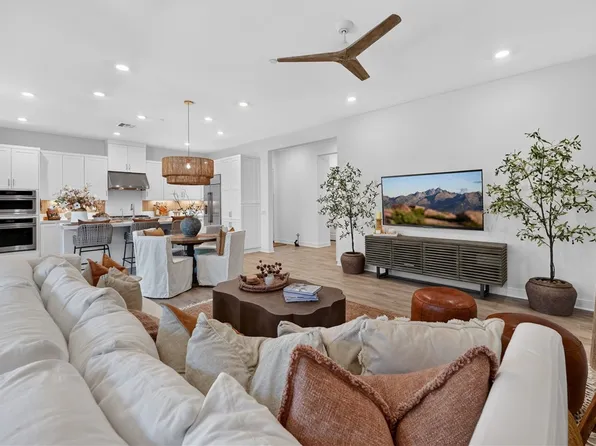 422 Sunrise Rd, Ladera Ranch, CA 92694