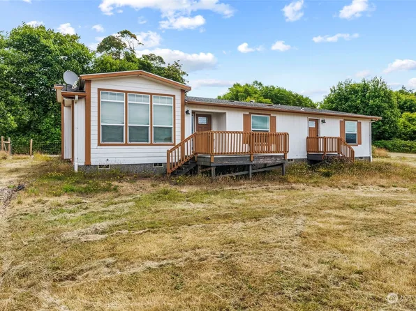 120 Greenwood Road, Cathlamet, WA 98612