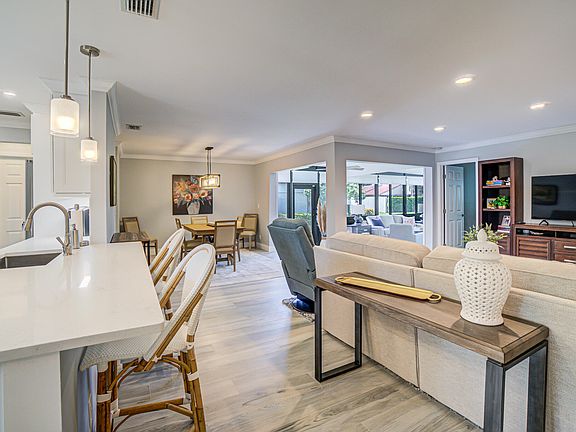 3rd image of 5895 Forest Grove Drive #1