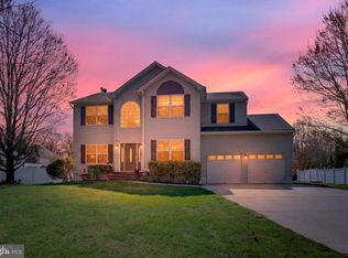 182 Aleksander Ln, Mount Royal, NJ
